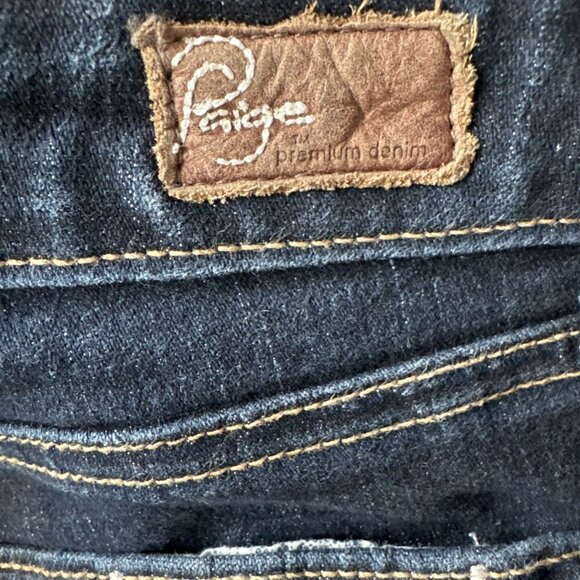 Paige Jeans Woman’s Canyon Boot, 28, wide leg, dark wash, mint condition - Picture 10 of 13